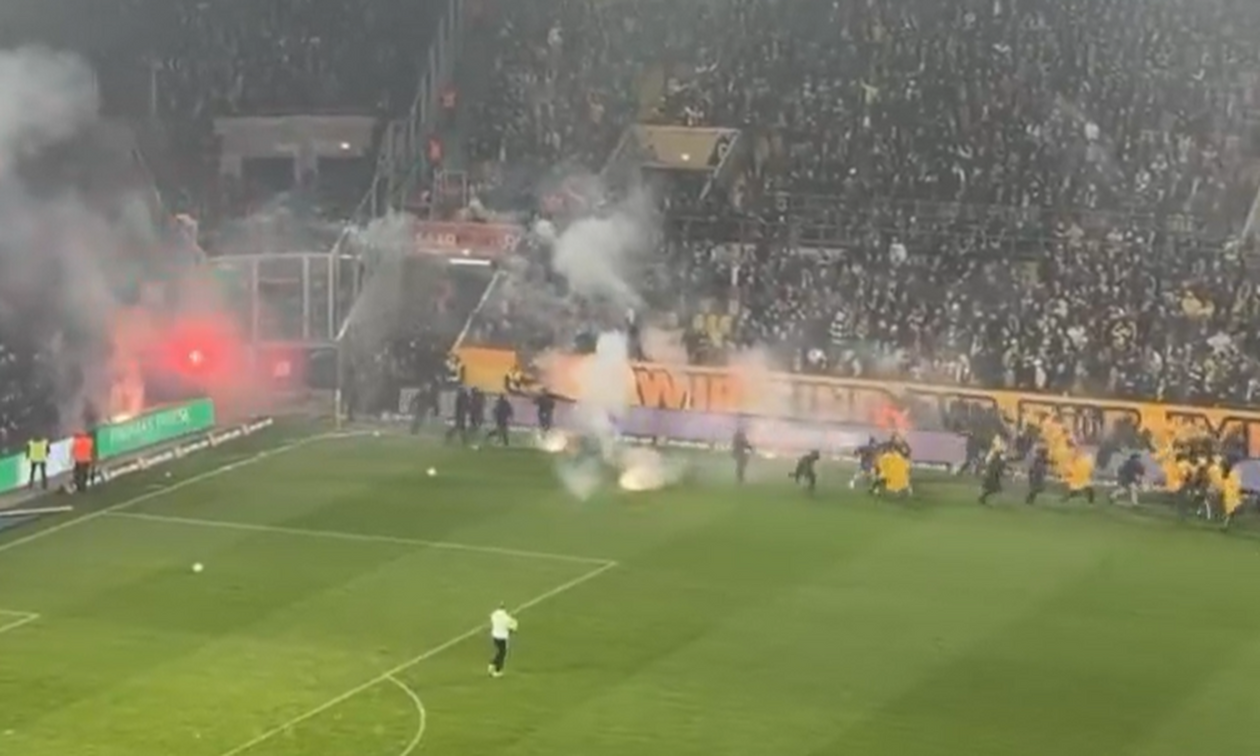 Επεισόδια στο Ντιναμό Δρέσδης-Χέρτα και «ντου» οπαδών στον αγωνιστικό χώρο