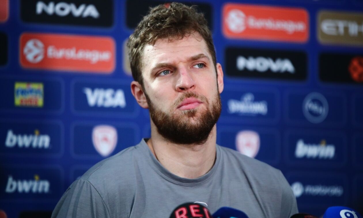 Βεζένκοφ: «Μεγάλος μου στόχος είναι η Ευρωλίγκα»