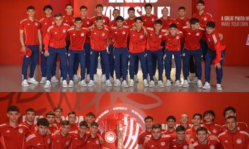 Ολυμπιακός: Ποδοσφαιριστές της Ακαδημίας επισκέφθηκαν το μουσείο των «ερυθρόλευκων» 