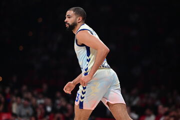 «Αποχωρεί από τη Βαλένθια ο Τόμπσον, τον θέλει η Αρμάνι»