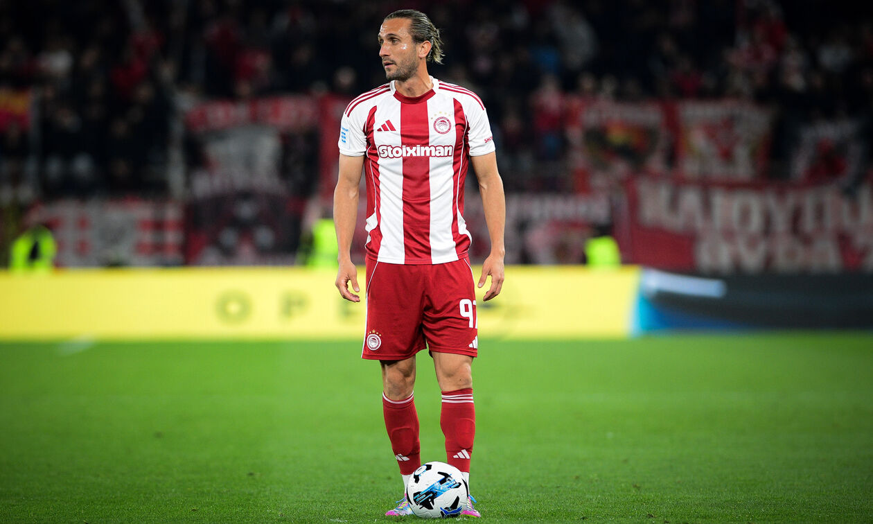 Ο Γιαζίτσι παίζει φυσικά στο «10», αλλά μπορεί να παίξει «ως 10άρι» στον Ολυμπιακό του Μεντιλίμπαρ;