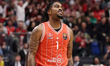 «Σε διαπραγματεύσεις με τον Κρις Τζόουνς η Χάποελ για νέο συμβόλαιο»