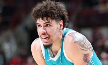 ΝΒΑ: Πρόστιμο στον ΛαΜέλο Μπολ για το φάουλ στον Αντεμπάγιο