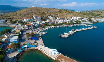 Πάχη: Ένα γραφικό ψαροχώρι 30 λεπτά από το κέντρο της Αθήνας