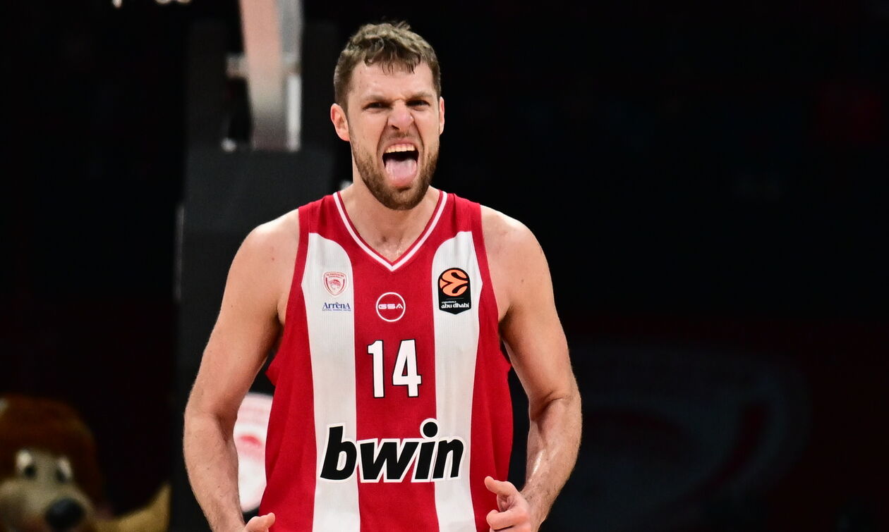 Κορυφαίος σκόρερ της σεζόν ο Βεζένκοφ