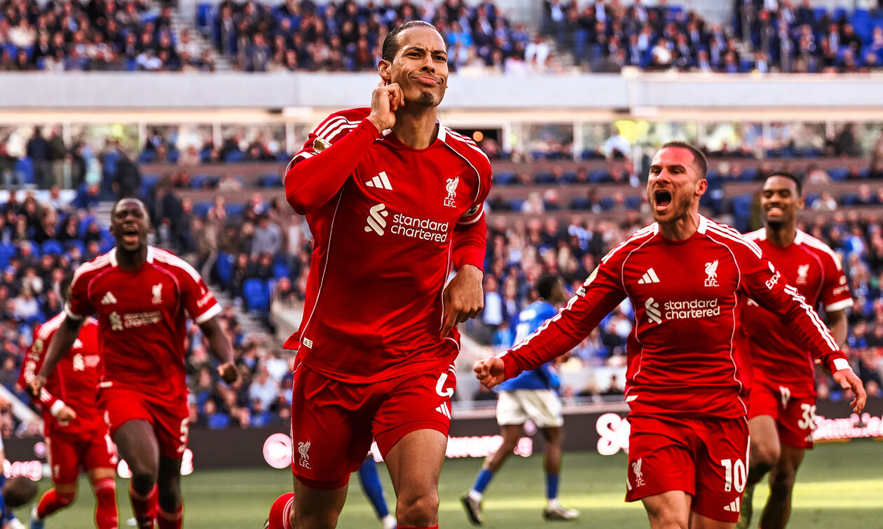 Premier League: «Ιστορικό» διπλό η Λίβερπουλ