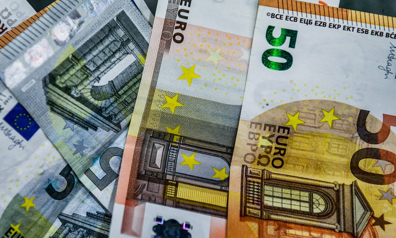 Kυβέρνηση: Ανακοινώνει το πρώτο «πακέτο» έκτακτων και μόνιμων μέτρων στήριξης