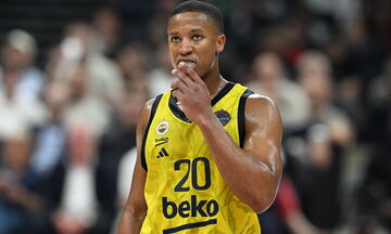 Δύσκολη νίκη της Φενέρμπαχτσε στη Μανίσα, πριν το συναπάντημα με τη Ζάλγκιρις