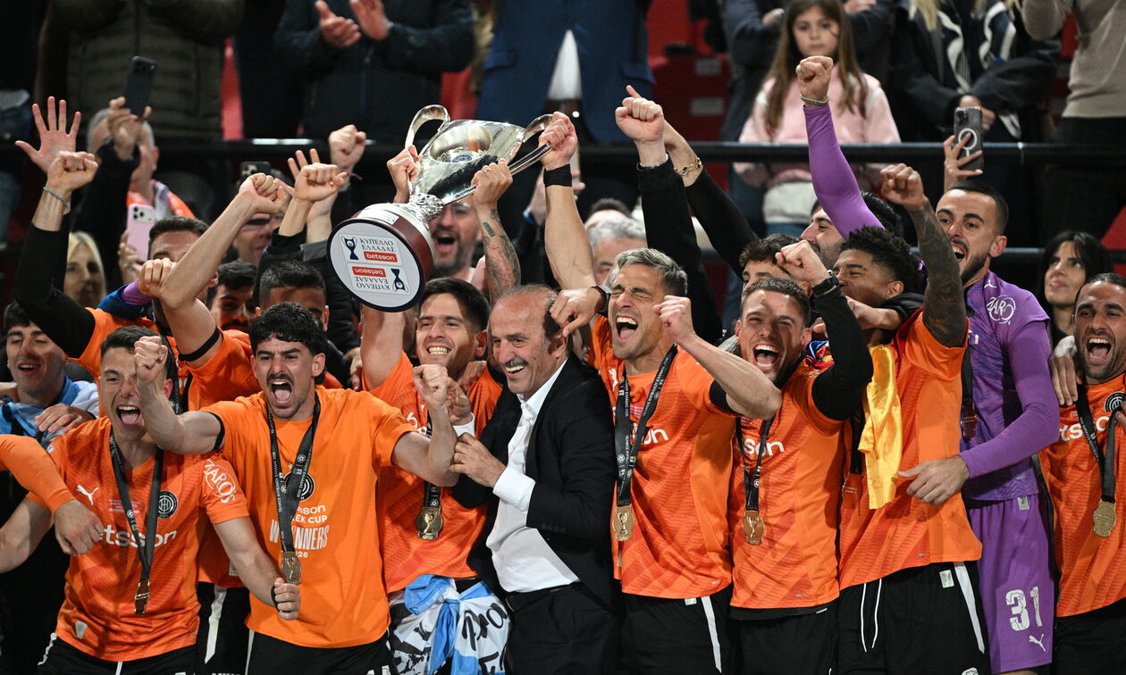 Η απονομή του Κυπέλλου στον ΟΦΗ (vid)