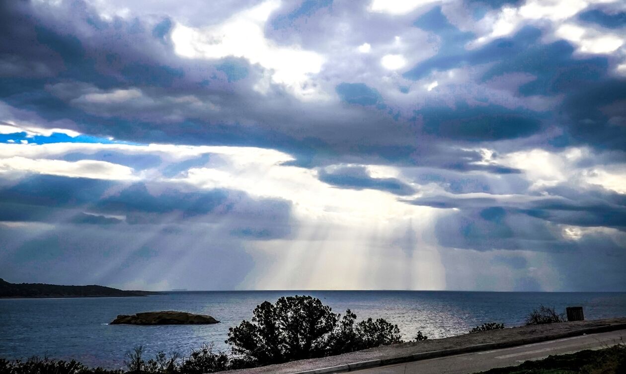 Καιρός: Αίθριος με τοπικές νεφώσεις