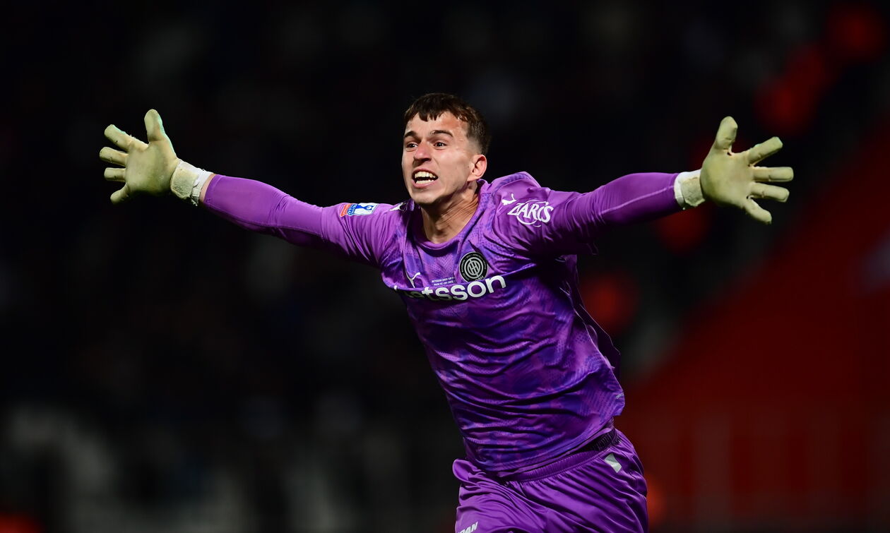 Λίλο: «Περιμένουμε να πάμε στην Κρήτη για να ''βουλιάξει'' το νησί»