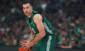 Σλούκας: «Ήδη μετράω αντίστροφα για την επιστροφή»