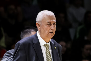 Προπονητής της σεζόν στο Basketball Champions League ο Ντράγκαν Σάκοτα