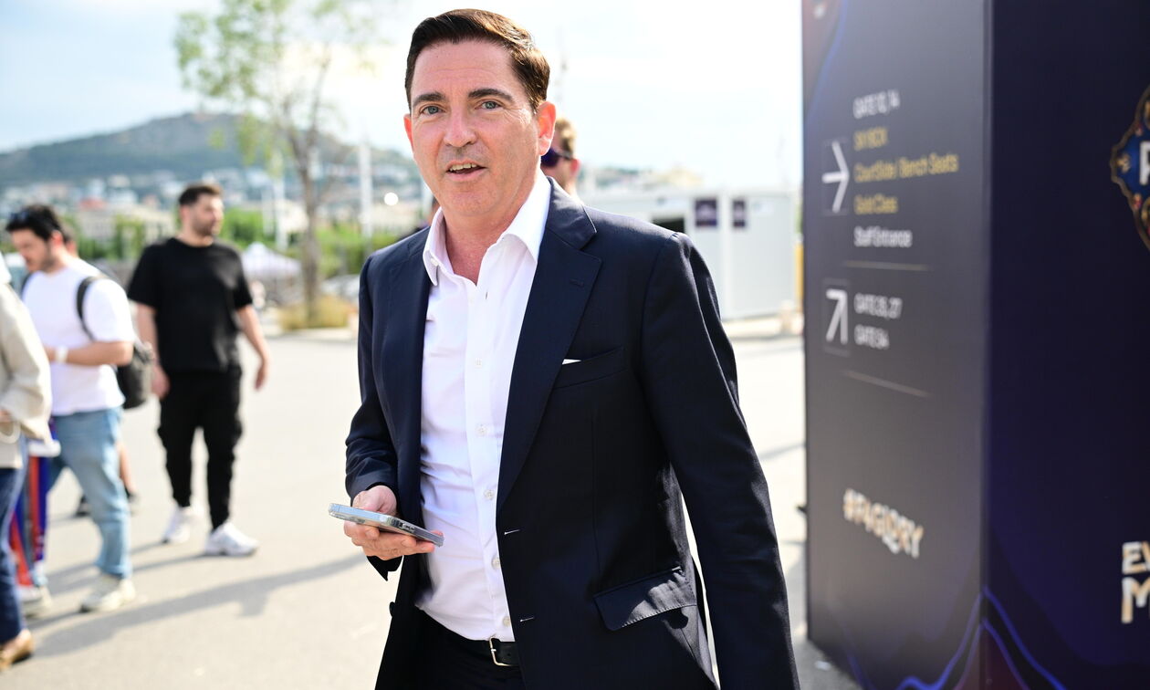 «Τριετές συμβόλαιο προσφέρει η Ντουμπάι στον Πασκουάλ»