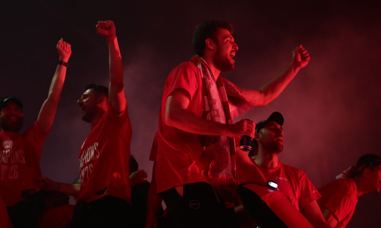 ΚΑΕ Ολυμπιακός: «Κάπου σε μια παλιά κασέτα» (vid)