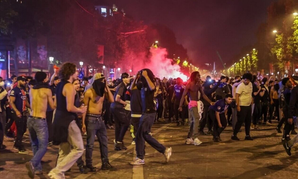 Γιατί το Παρίσι τυλίχτηκε στις φλόγες το βράδυ της επιτυχίας της Παρί Σεν Ζερμέν