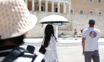 Καιρός: Σε υψηλά επίπεδα ο υδράργυρος
