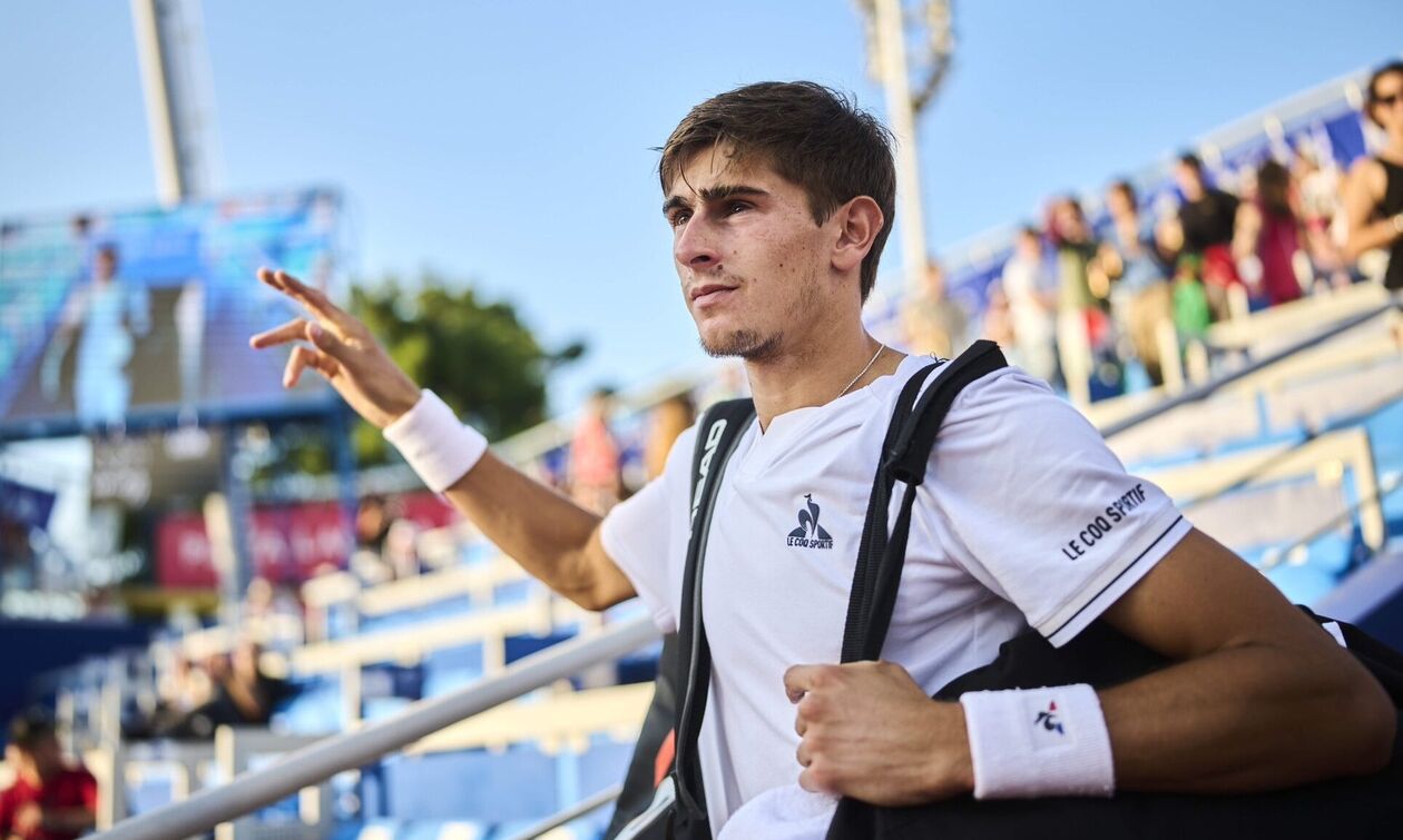 Roland Garros: Ο Μπερετίνι εγκατέλειψε και ο Αρνάλντι πέρασε στα ημιτελικά