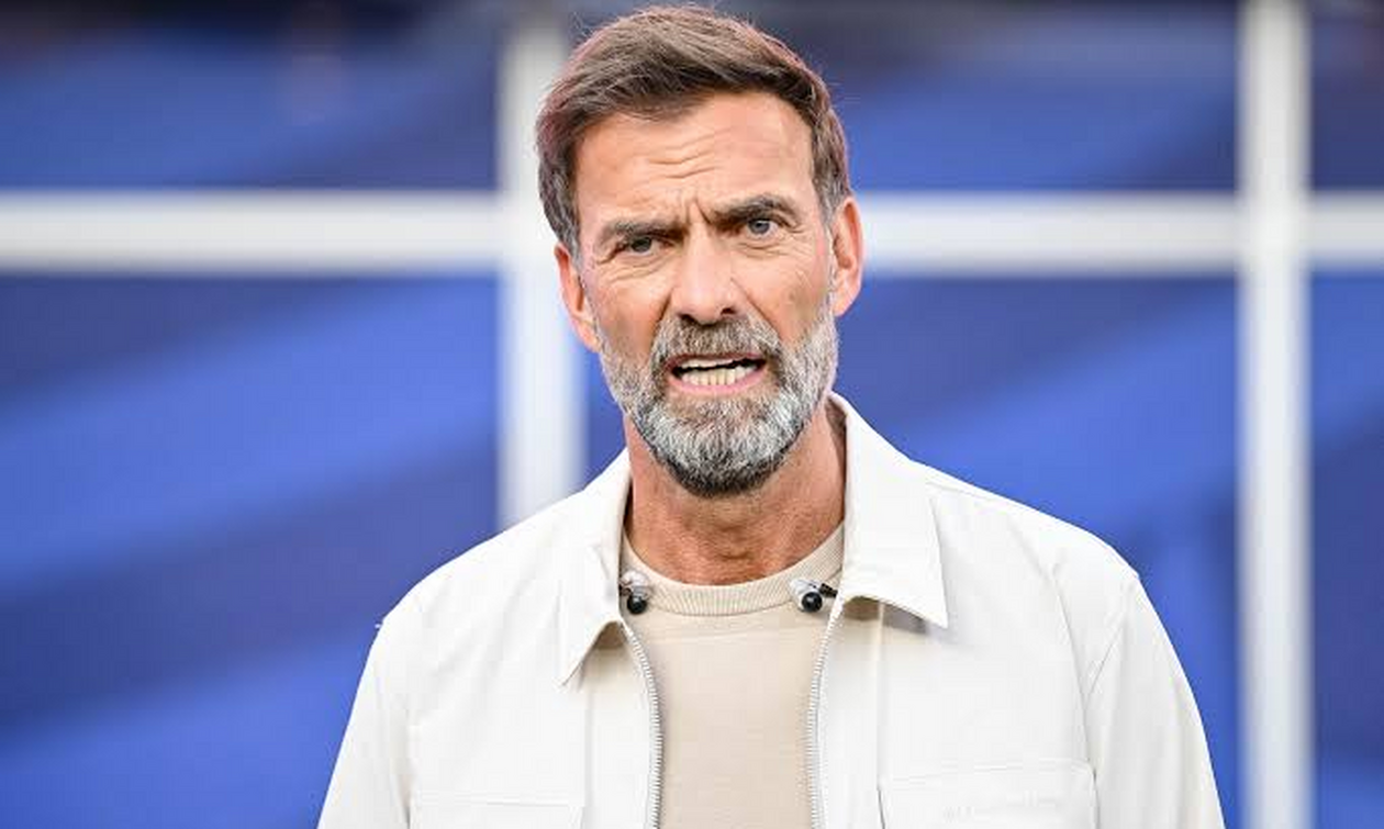 Κλοπ: «Δύο άνθρωποι που δεν έχουν ιδέα από ποδόσφαιρο δεν πρέπει να έχουν την παραμικρή ανάμειξη»