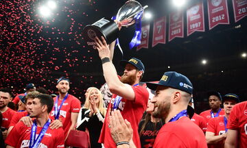 Αμυντικός της χρονιάς στη Stoiximan Greek Basket League ο Τόμας Γουόκαπ