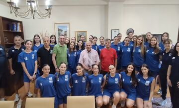 Επίσκεψη της Εθνικής κοριτσιών Κ16 στον Δήμαρχο Γρεβενών