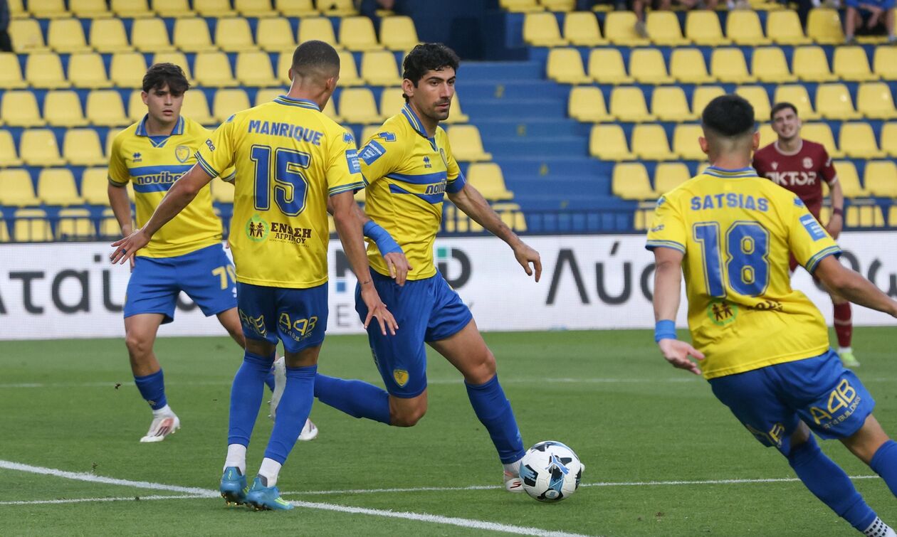Παναιτωλικός-Πανιώνιος 1-0: «Χρυσός» σκόρερ ο Νικολάου
