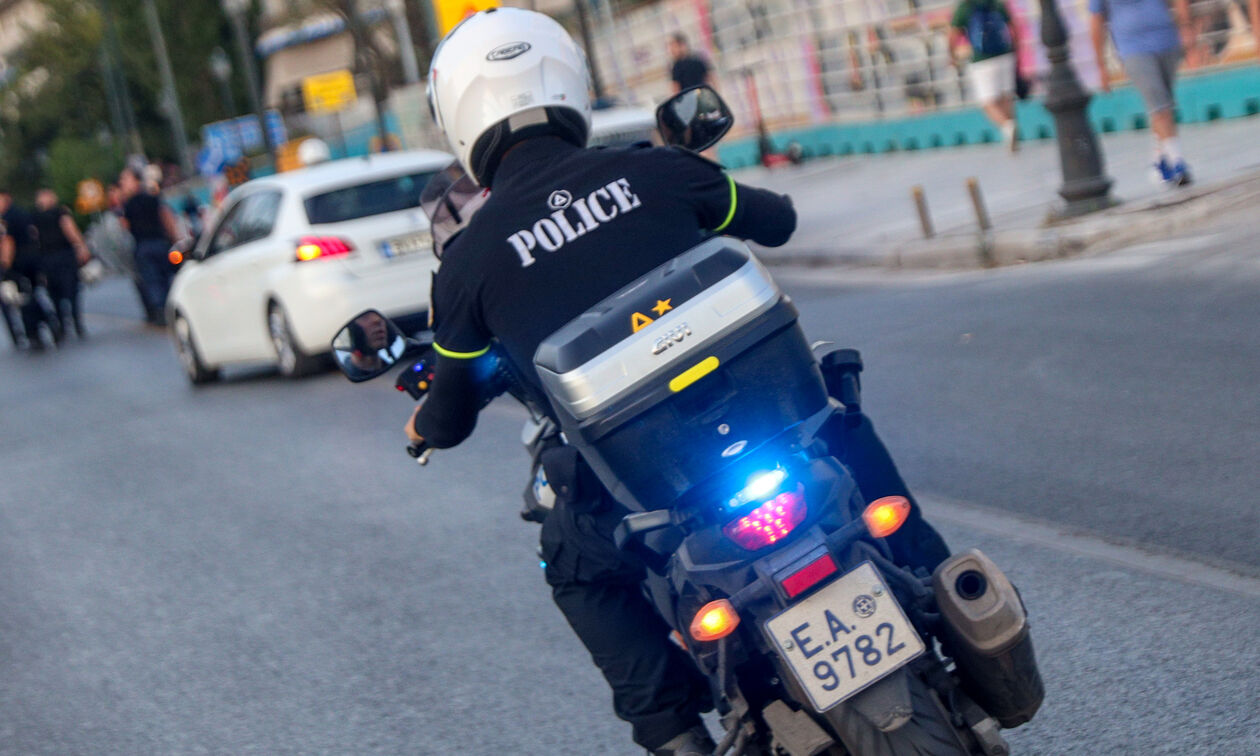 Μηχανή της ΔΙΑΣ συγκρούστηκε με ΙΧ - Δύο αστυνομικοί τραυματίες