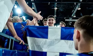 Αδαμόπουλος: «H ομάδα που έχει αγκαλιάσει τα παιδιά της»