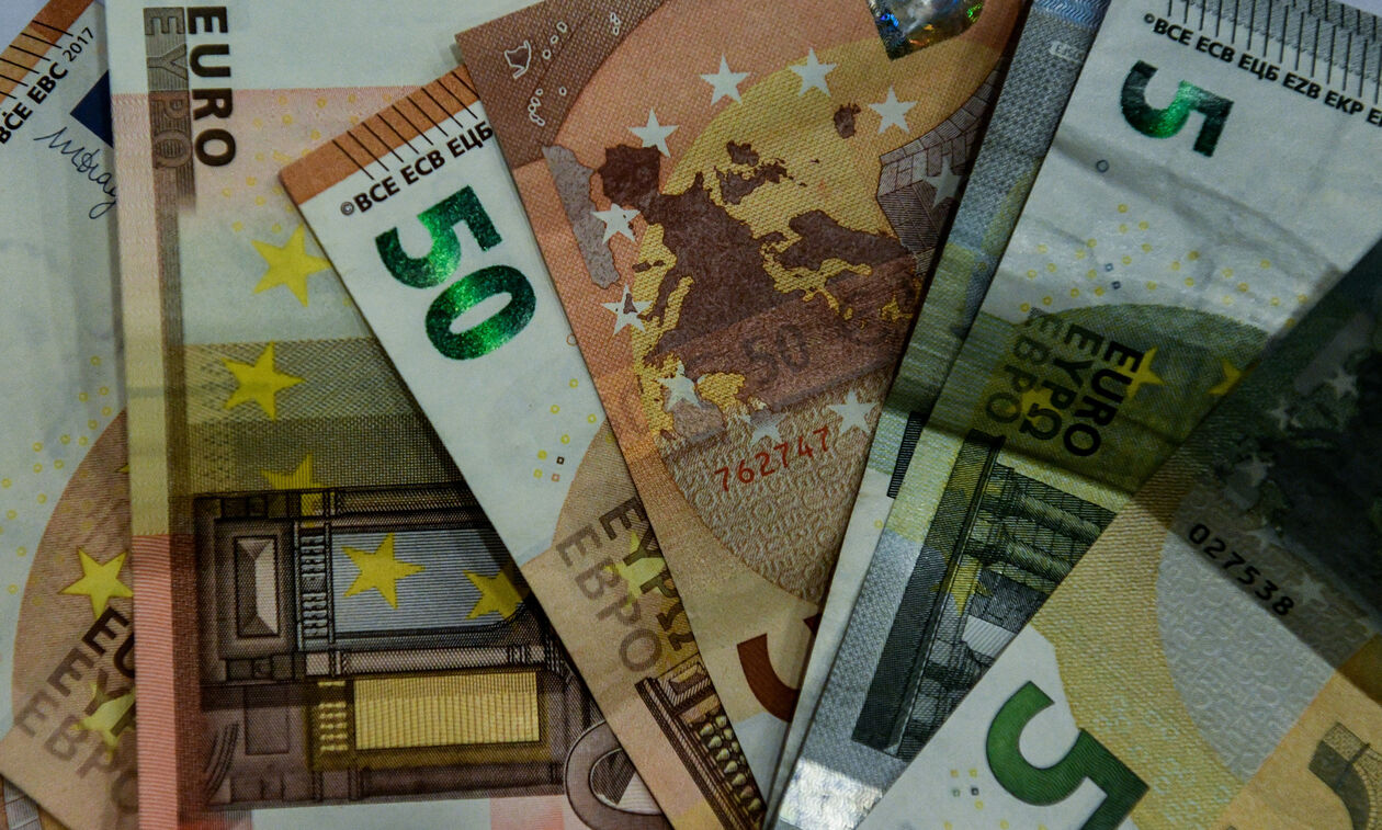 IRIS: Τι ισχύει για τις μεταφορές χρημάτων