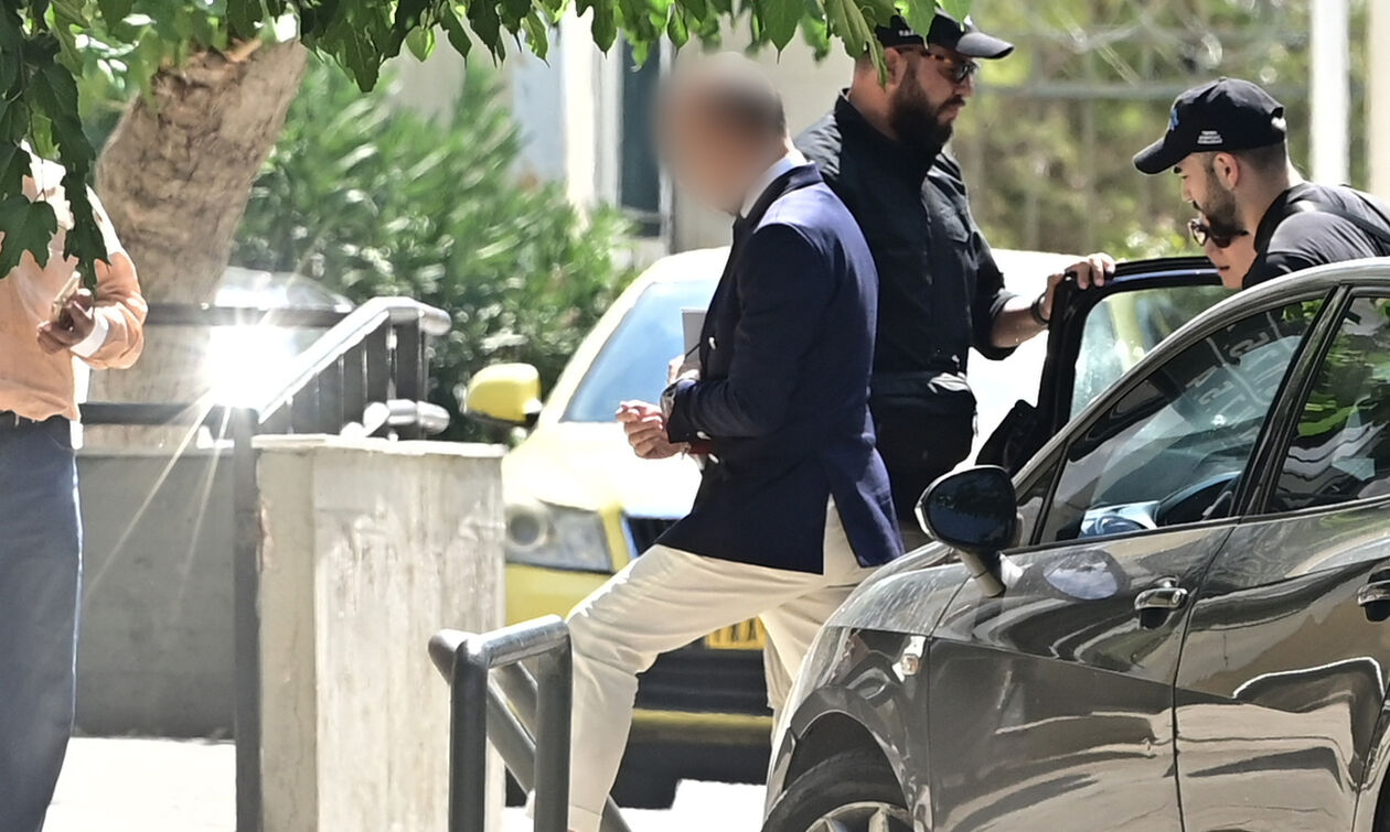 Θάνατος Μαζωνάκη: Για ανθρωποκτονία με δόλο κατηγορούνται οι δύο γιατροί