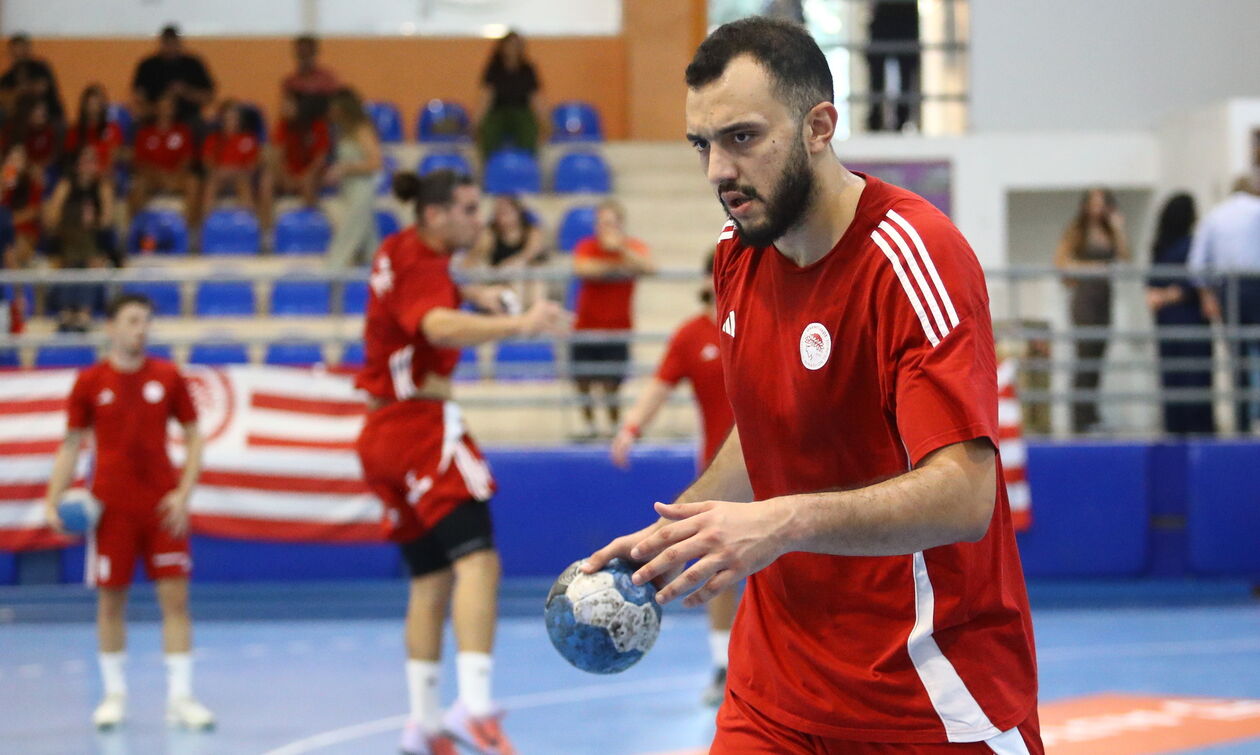 Live Streaming: Ολυμπιακός - ΑΕΚ (19:30)