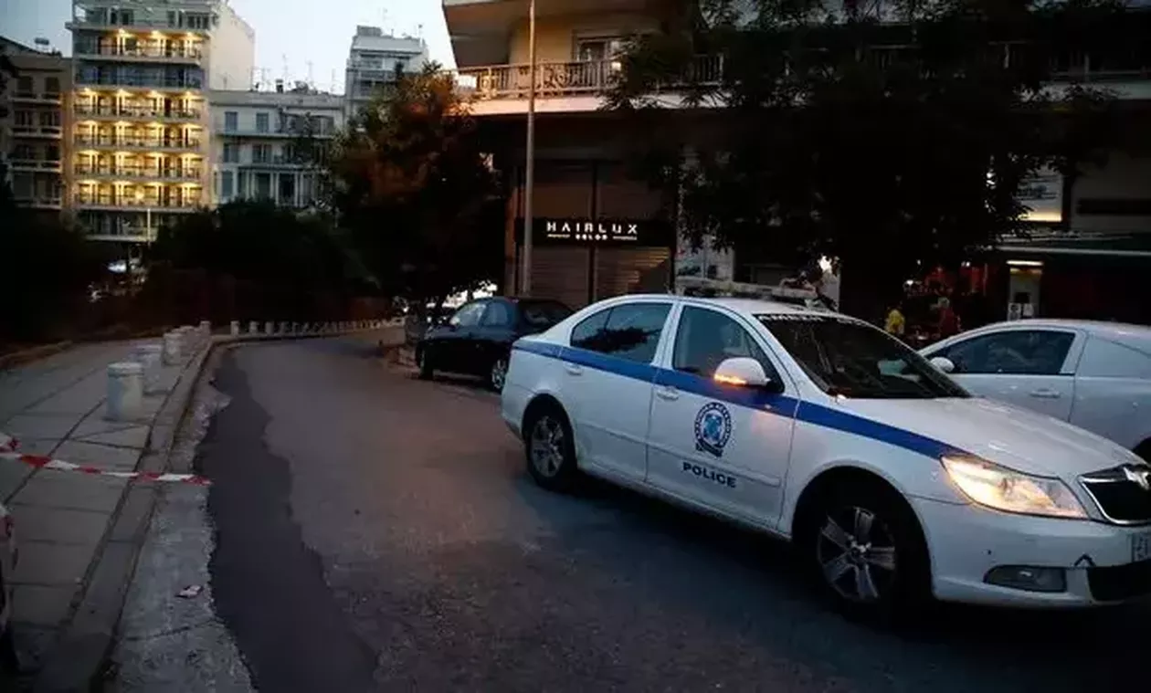  Θεσσαλονίκη: Κοριτσάκια 2 και 4 ετών περιφέρονταν μόνα τους στον δρόμο – Συνελήφθη ο πατέρας τους 