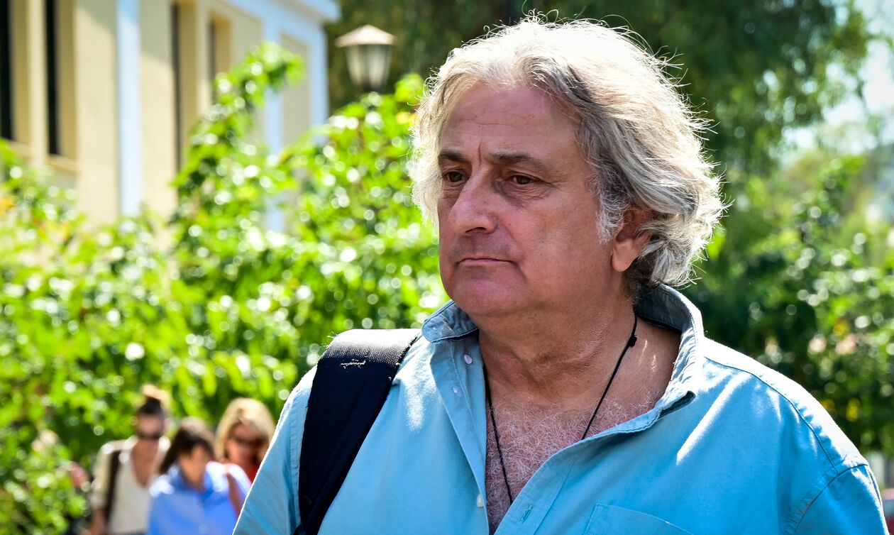 Υπνοθεραπευτής: «Σταματήστε τον διασυρμό μου - Μια φορά συνάντησα τον Μαζωνάκη»