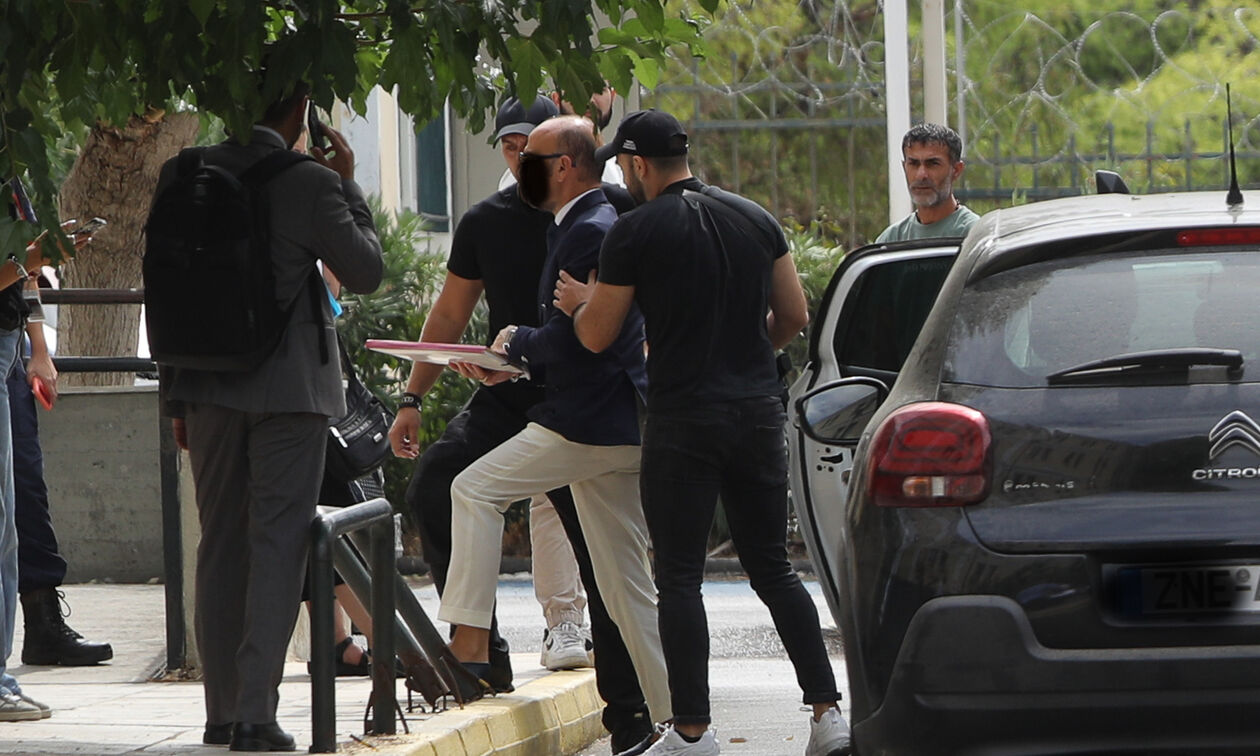 Υπόθεση Μαζωνάκη: Οι πρώτες μέρες των δύο κατηγορούμενων γιατρών στη φυλακή