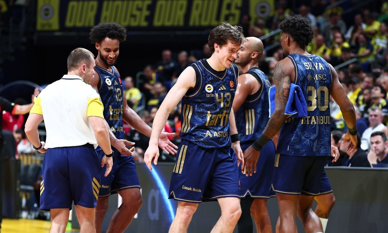 Φενέρμπαχτσε - Dubai BC 76-66: Μεγάλη νίκη με σκληρή άμυνα και εξαιρετικούς Σιλντς-Μπίνγκαμ