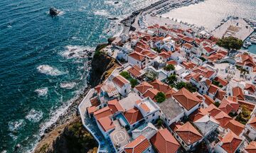 HolidayCheck: Ένα ελληνικό νησί μέσα στους πιο αυθεντικούς και μυστικούς προορισμούς της Ευρώπης!