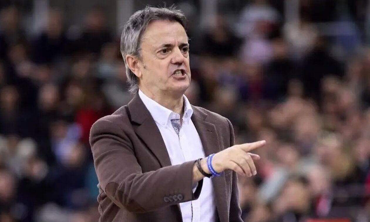Προπονητής Μπούργος: «Νιώθω καλύτερα ως άνθρωπος που έζησα αυτήν την ατμόσφαιρα»