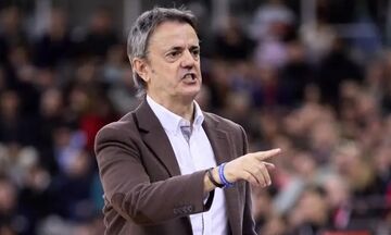 Προπονητής Μπούργος: «Νιώθω καλύτερα ως άνθρωπος που έζησα αυτήν την ατμόσφαιρα»