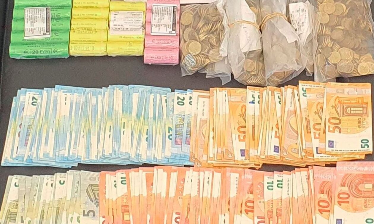 Μήλος: Τον έπιασαν στο λιμάνι - Είχε 7.200 ευρώ στην τσέπη από διάρρηξη
