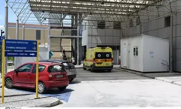  Άγριο επεισόδιο στον Βόλο: Περικύκλωσαν ταξί, κατέβασαν τους επιβάτες και τους ξυλοκόπησαν 
