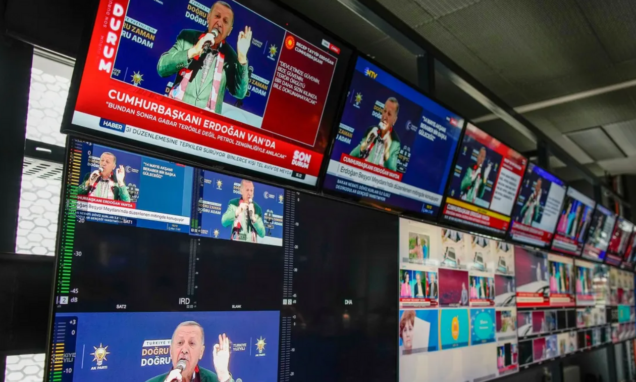 Τουρκία: Σε κρατική διαχείριση 10 τηλεοπτικοί σταθμοί μέσα σε δύο χρόνια