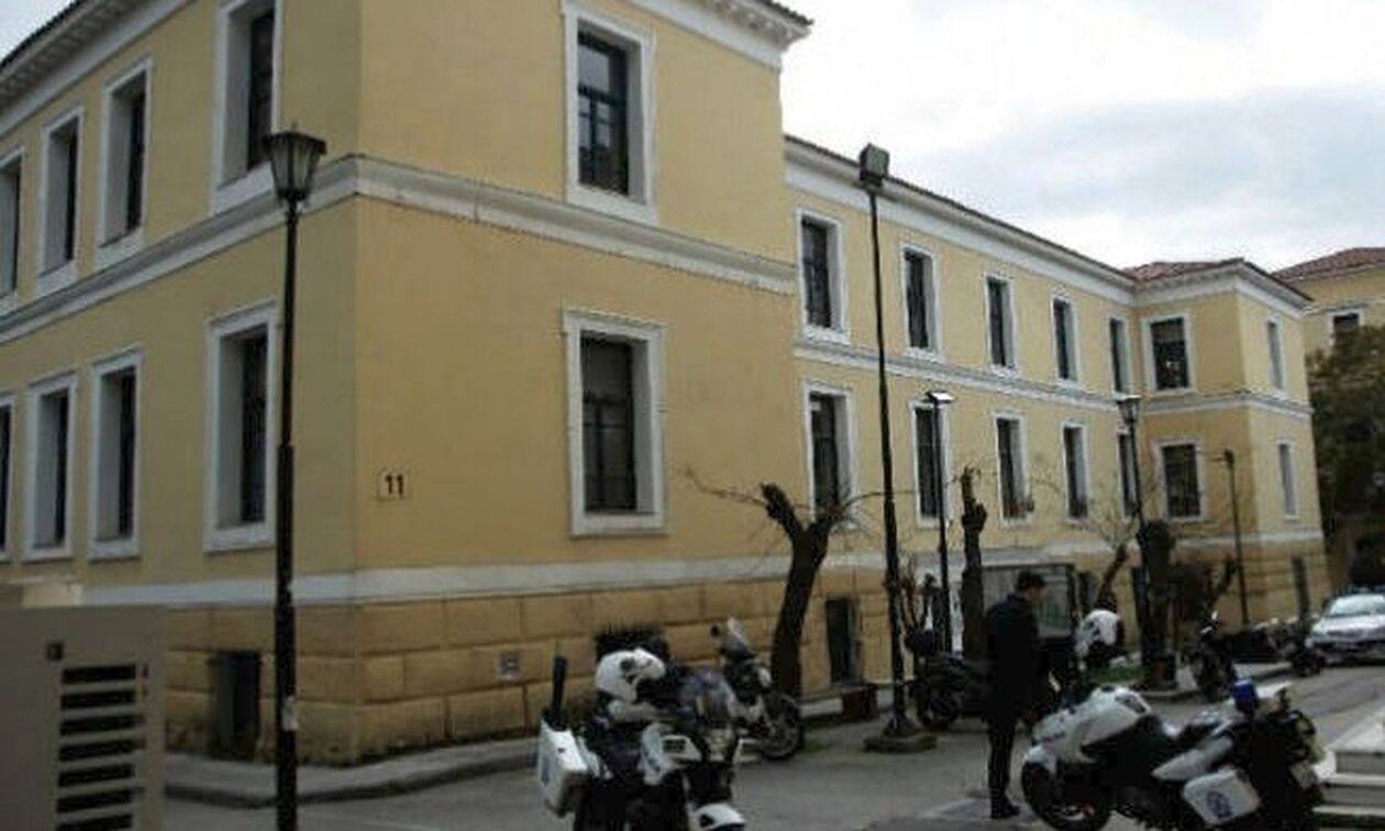 Αρνείται τις κατηγορίες για «στημένους αγώνες στο μπάσκετ» ο αρχιδιαιτητής Ηλίας Κορομηλάς