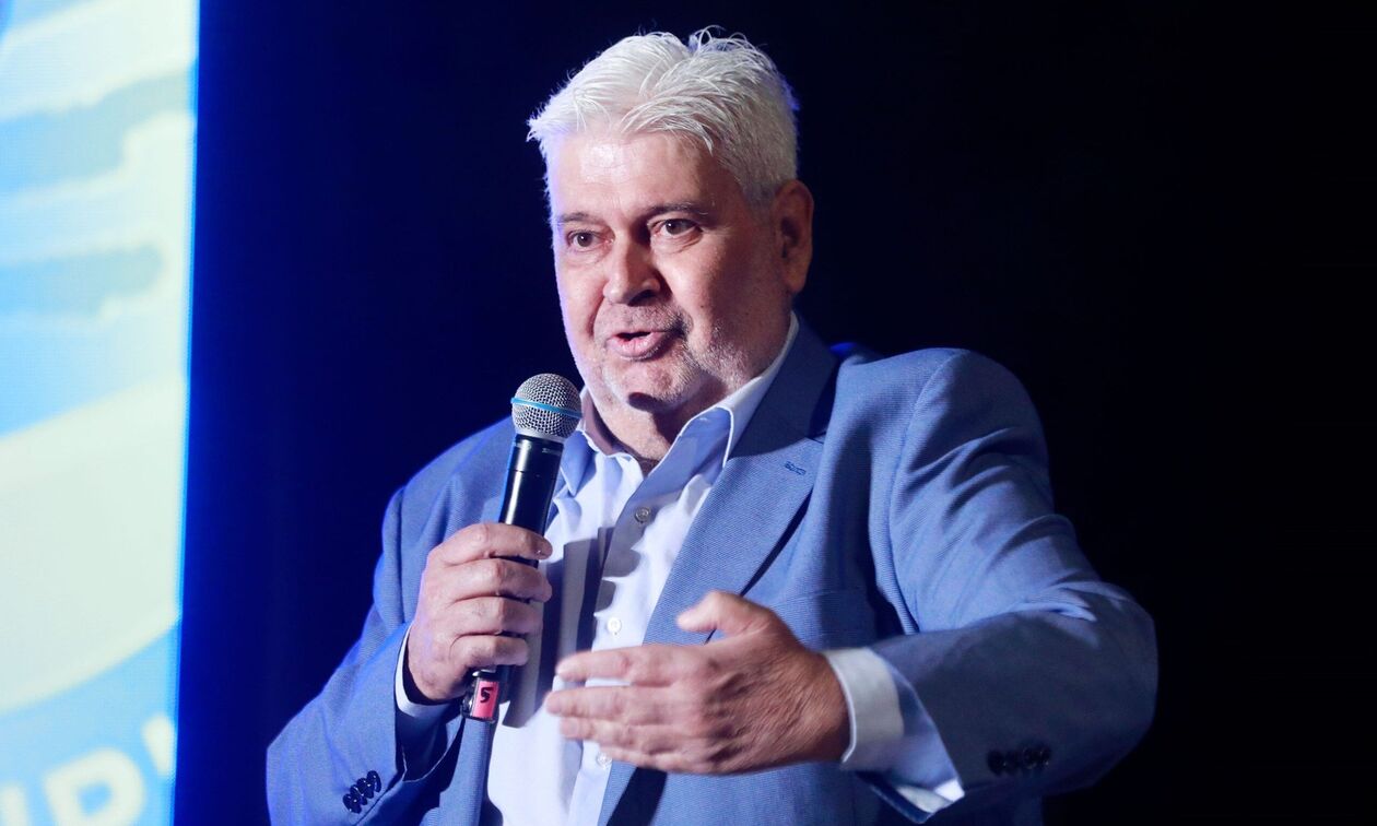 Καραμπέτσος: «Θα προσεγγίσουμε κάθε παιχνίδι με σεβασμό, σοβαρότητα και πίστη στις δυνατότητές μας»