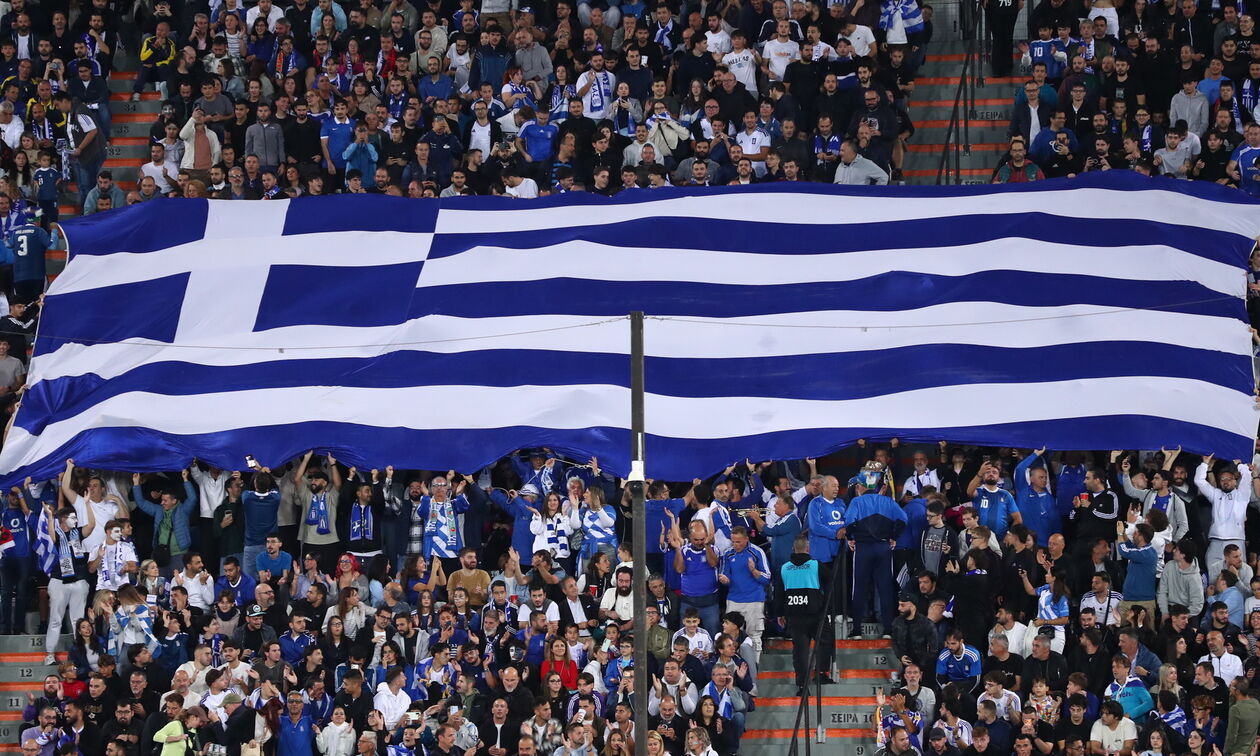 Βγαίνουν και... εξαφανίζονται τα εισιτήρια για την κρίσιμη μάχη της Εθνικής με τη Σερβία!
